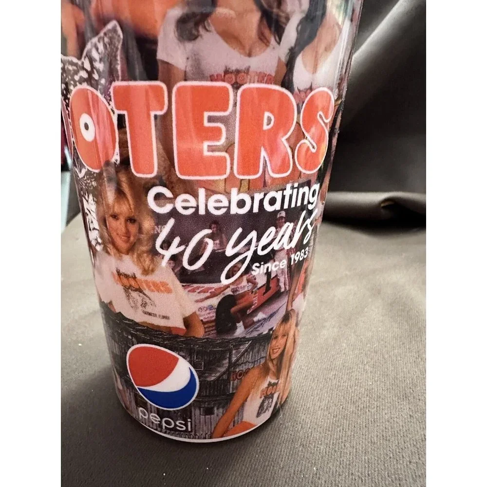 Hooters X Pepsi 40 year anniversary plastic sturdy tumbler‎ + Lid